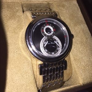 heavy men’s Lucien Piccard quartz silver watch
